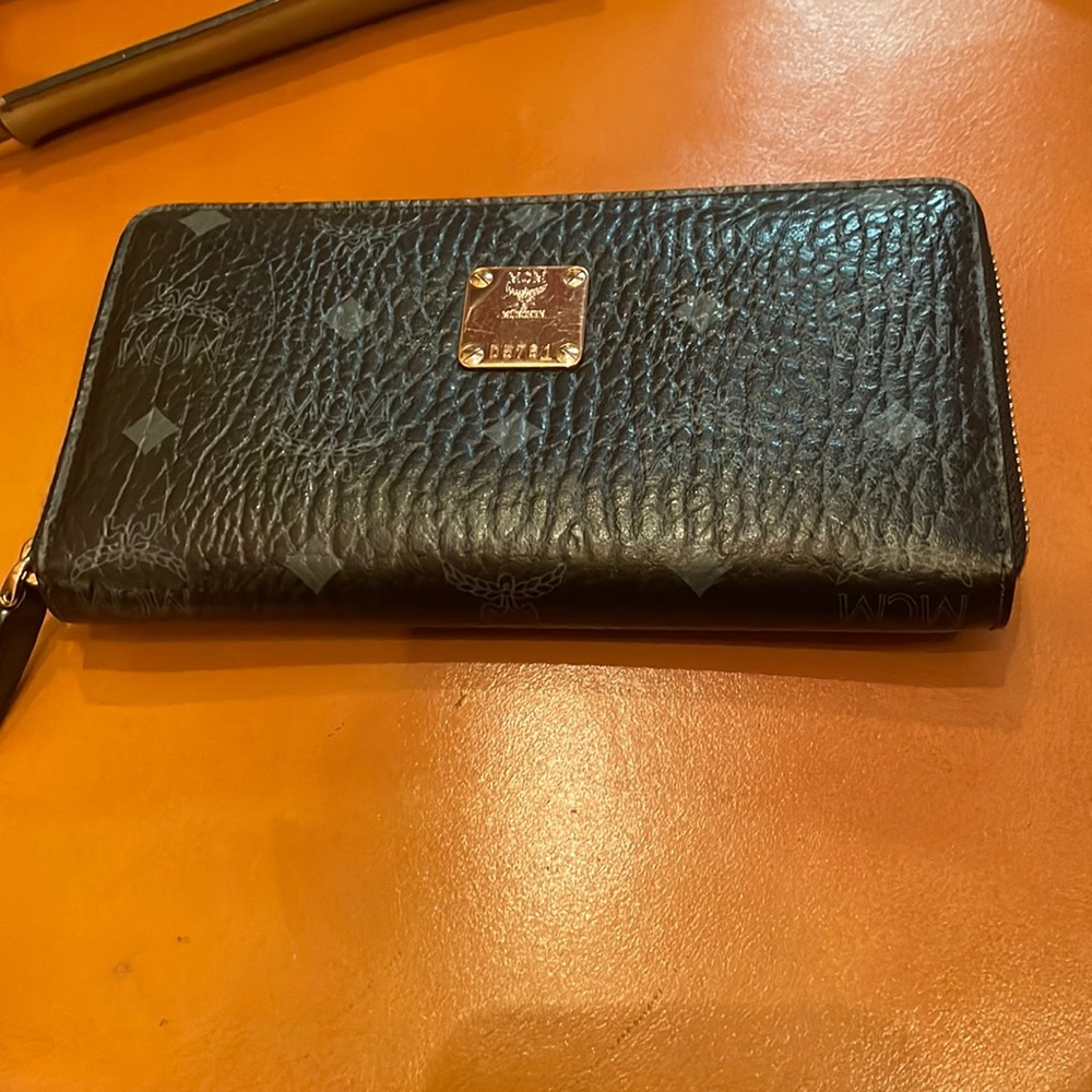 MCM Wallet